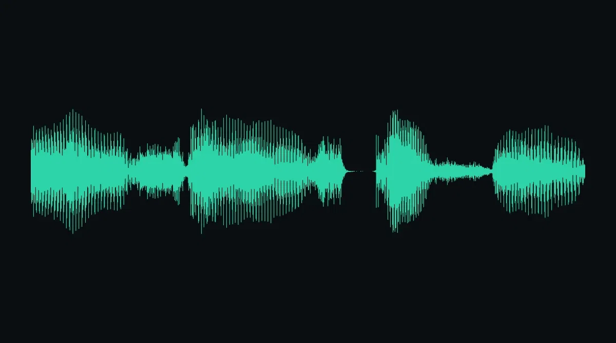 Waveform crop of the first AI voice speaking the shared sentence on FluxoKit
